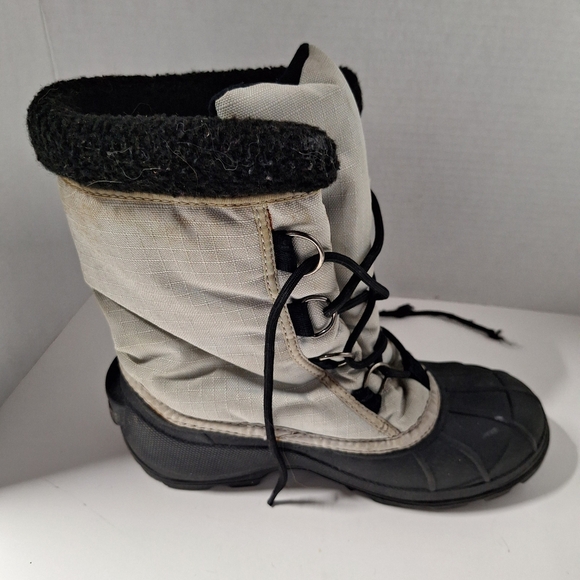 Sorel Black and Gray Winter Boots - Picture 7 of 9
